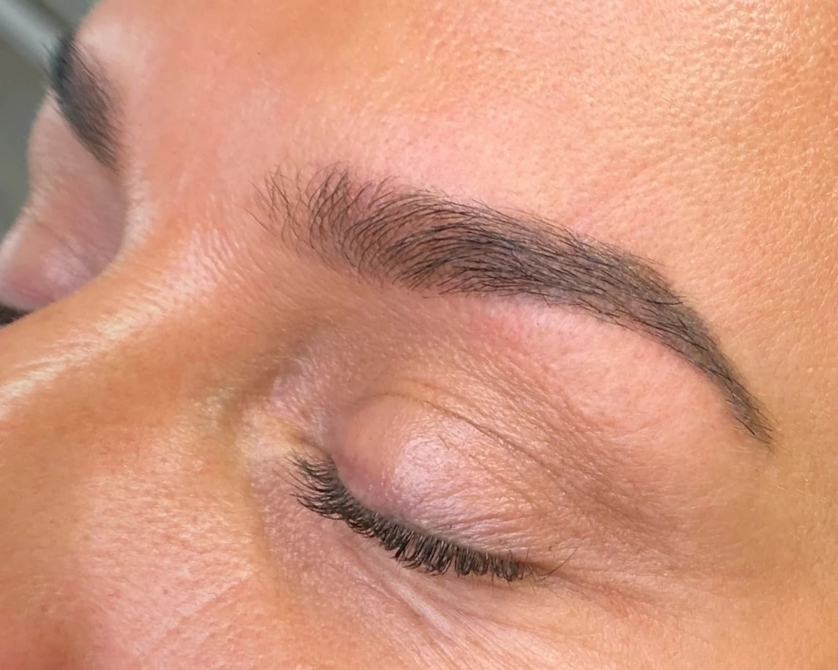 Ombre Powder Brows close up